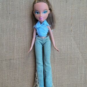 Vintage 2000's Fianna Bratz Doll By MGA